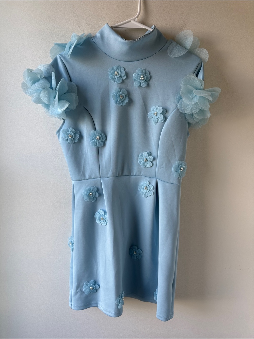 Women’s Light Blue Floral Appliqué Dress